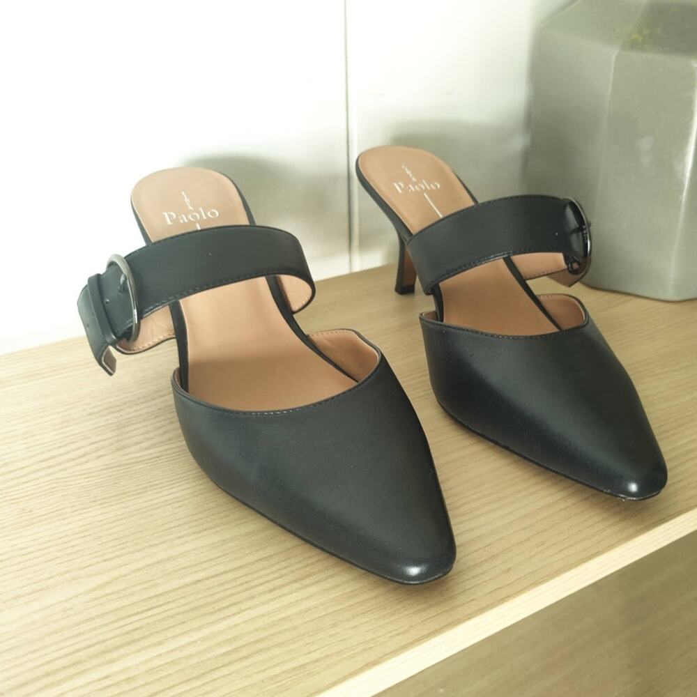 Linea Paolo Cynthia Black Buckle Heels 10